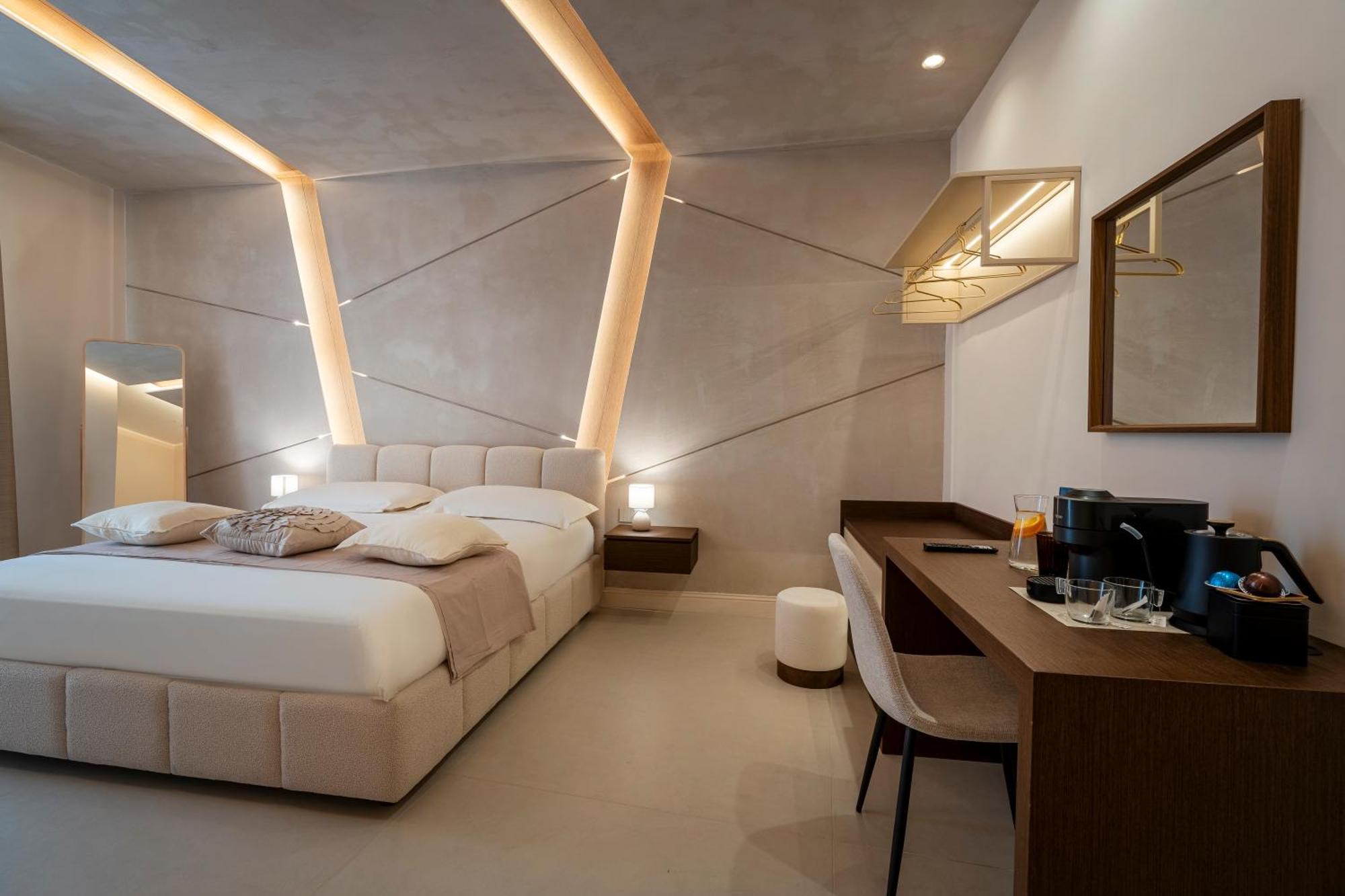 Halo Suite Napoli Eksteriør billede